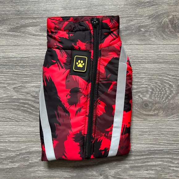 THE DOG BOX Reflective Dog Vest in Red Camouflage - Picture 8 of 13